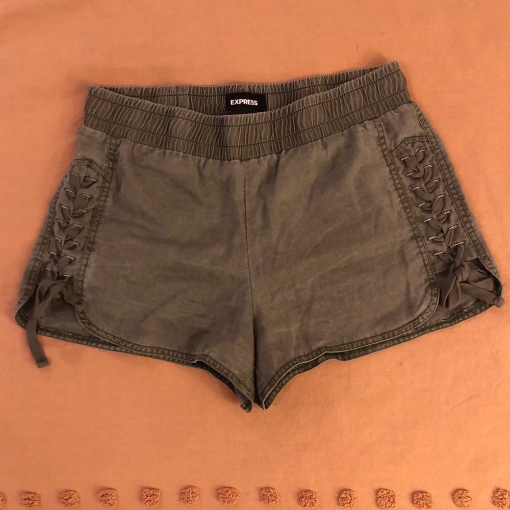 ⭐️SOLD⭐️ Olive Green Stonewashed Shorts